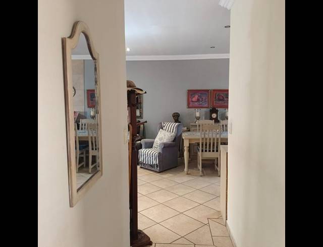 3 BEDROOM TOWNHOUSE FOR SALE IN BARTLETT